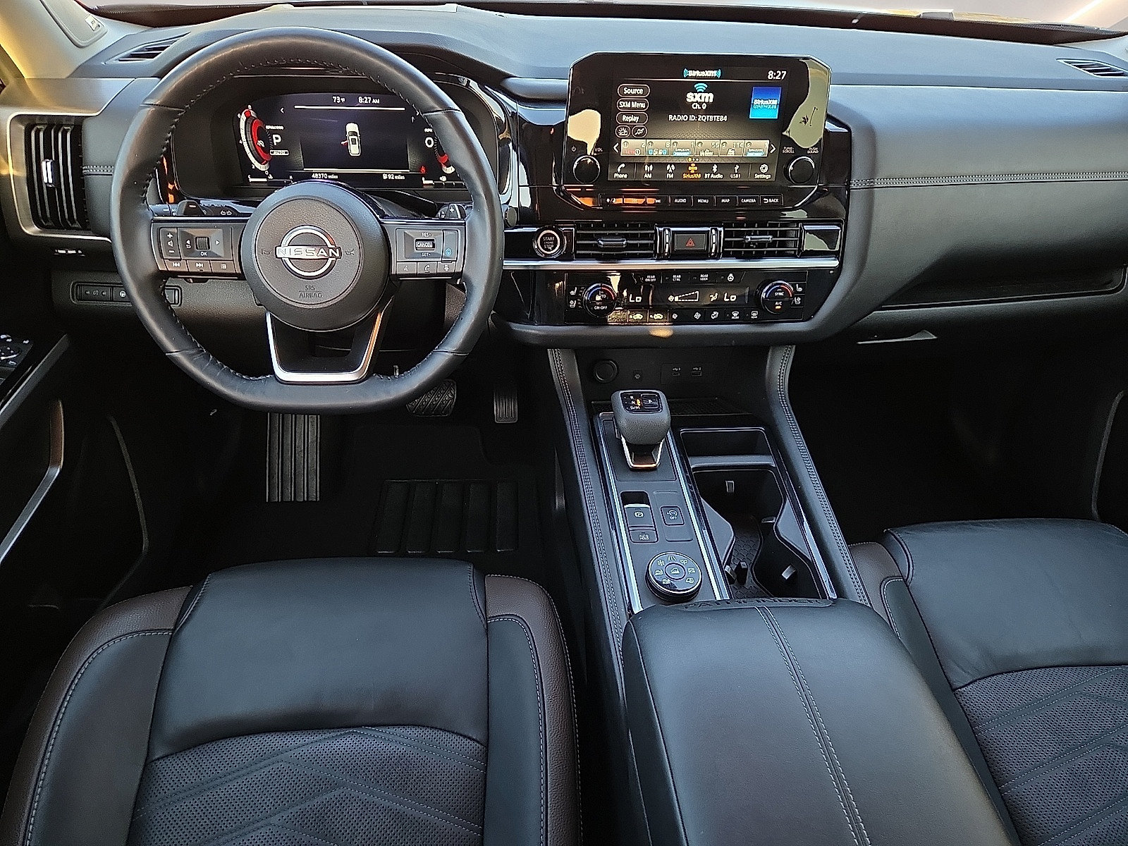 Used 2024 Nissan Pathfinder Platinum w/ Black Appearance Package AWD/4WD image 12