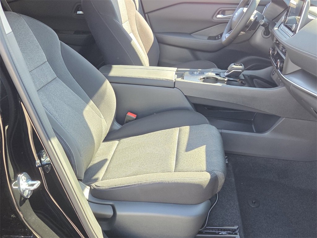 New 2026 Nissan Rogue SV image 13