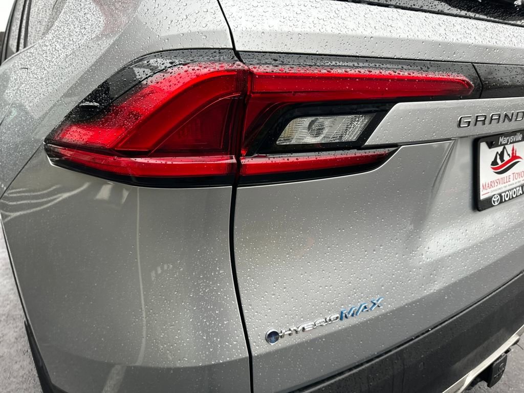 Used 2024 Toyota Grand Highlander AWD Hybrid image 10