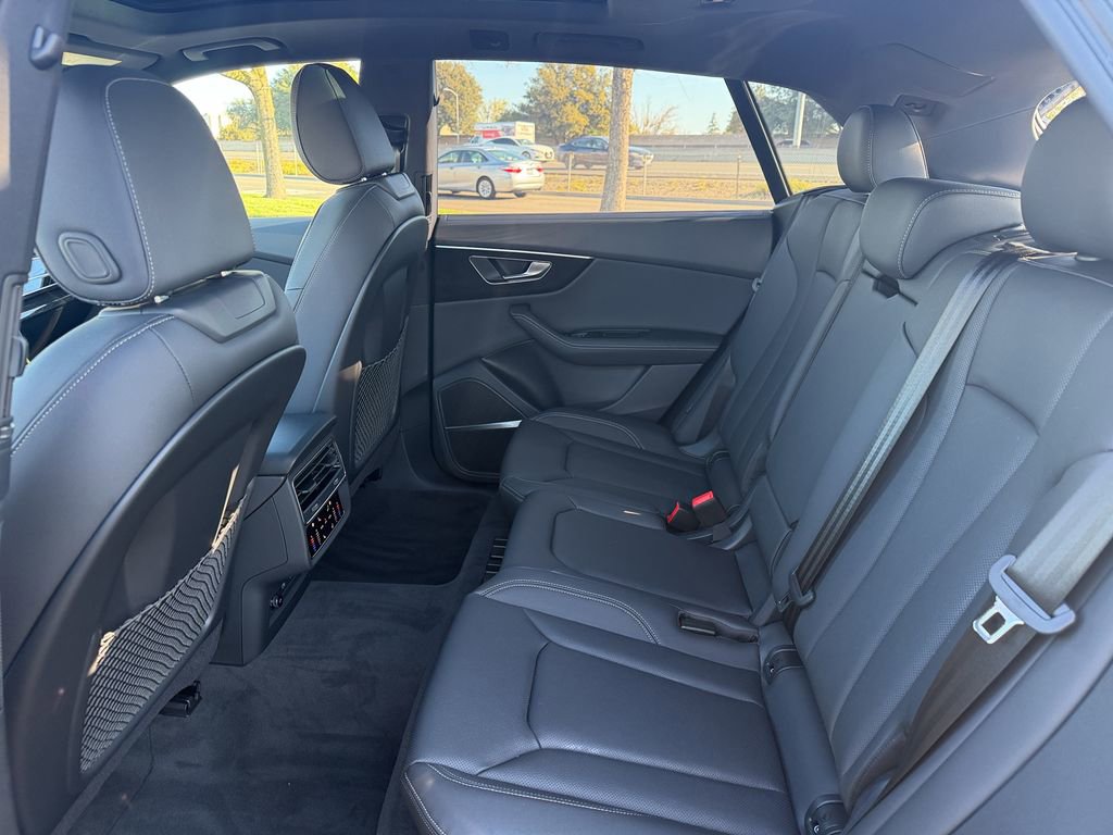 New 2026 Audi Q8 Premium Plus image 24