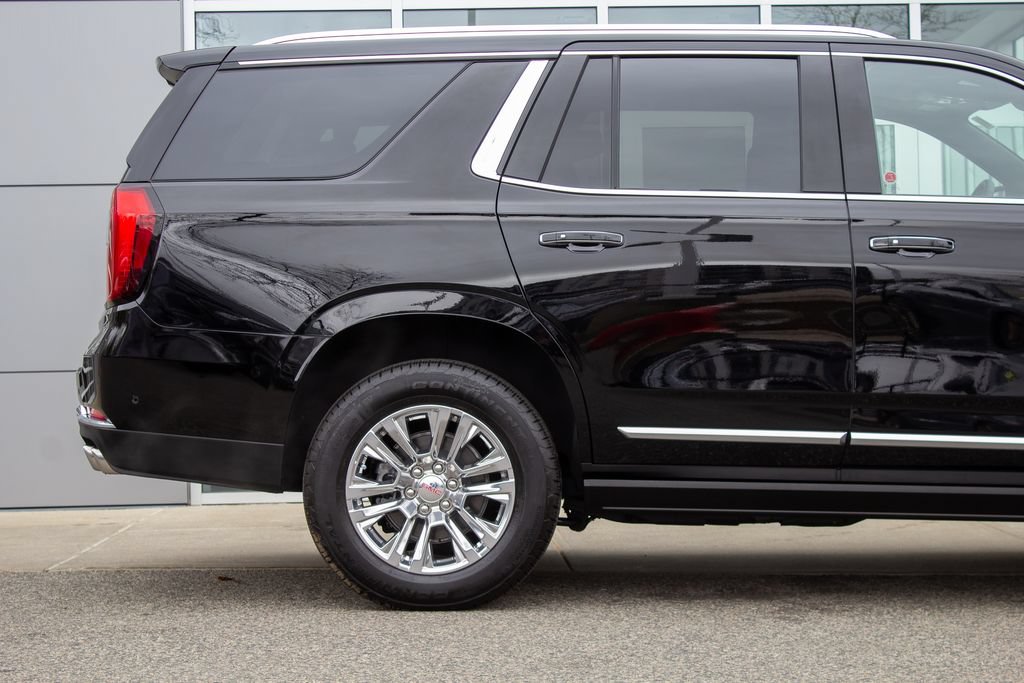 Used 2026 GMC Yukon Denali w/ Sun & Power Step Package AWD/4WD image 6