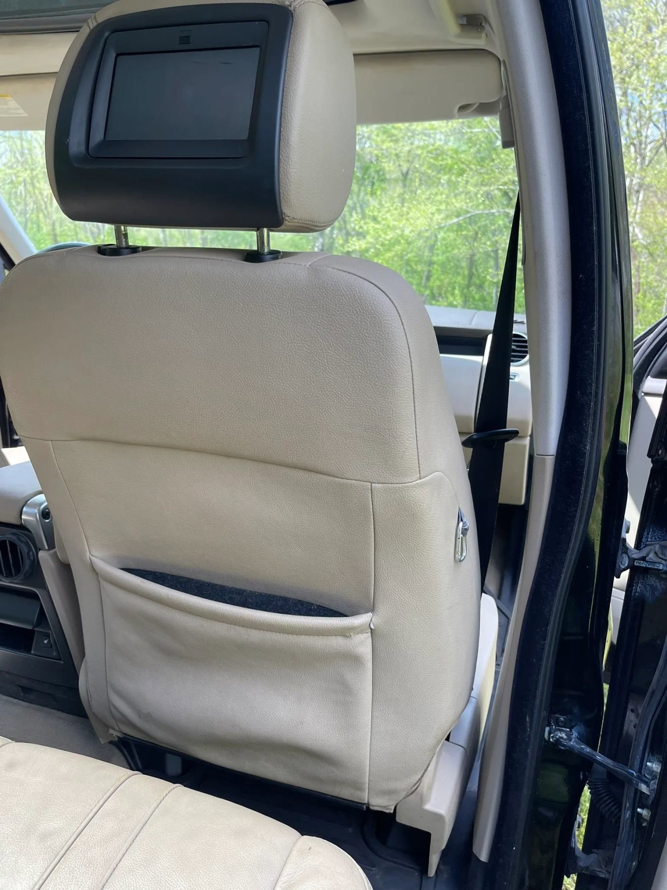 Used 2011 Land Rover LR4 HSE AWD/4WD image 17