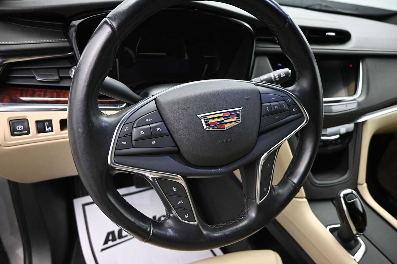 Used 2019 Cadillac XT5 Luxury AWD/4WD image 13