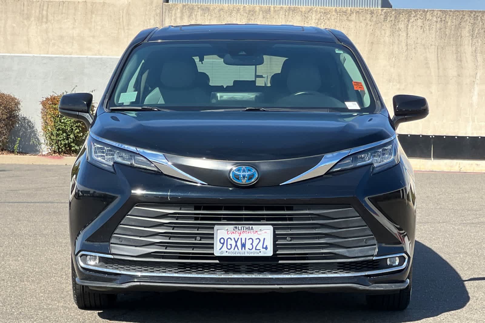 Used 2023 Toyota Sienna XLE AWD/4WD image 10