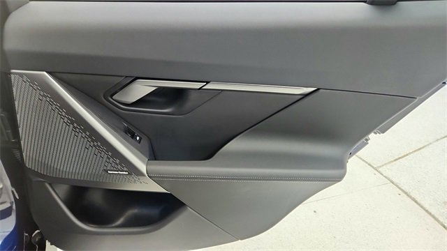 Used 2025 BMW i5 eDrive40i w/ M Sport Package image 28