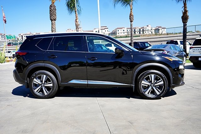 Certified 2023 Nissan Rogue SL w/ SL Premium Package FWD image 3