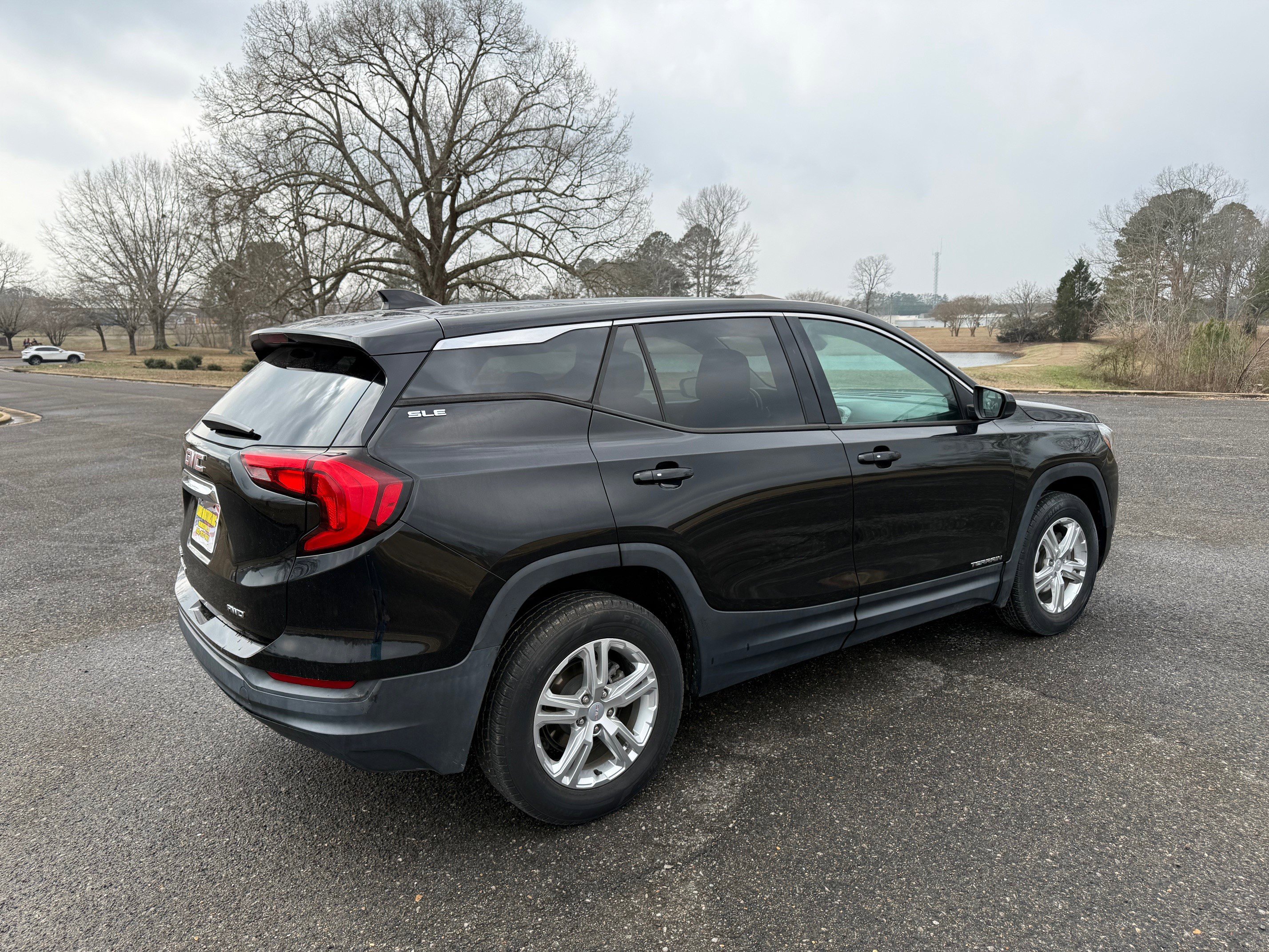 Used 2020 GMC Terrain SLE AWD/4WD image 5