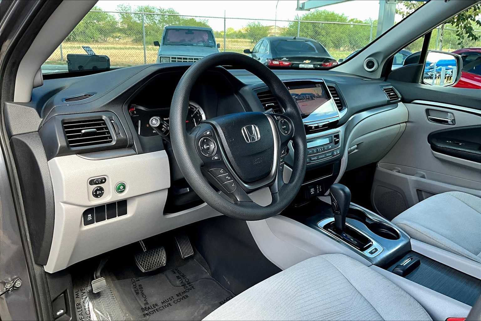 Used 2018 Honda Pilot EX image 18