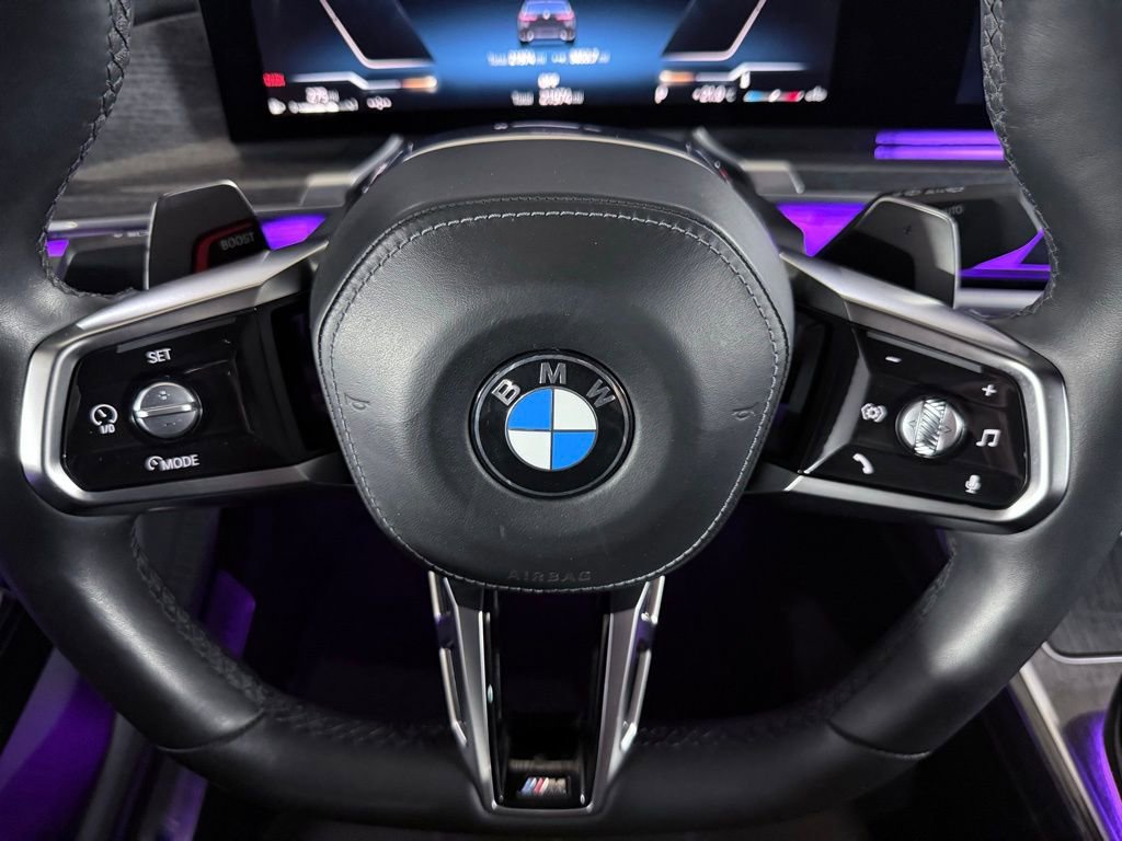 Used 2023 BMW 760i xDrive w/ Executive Package image 18