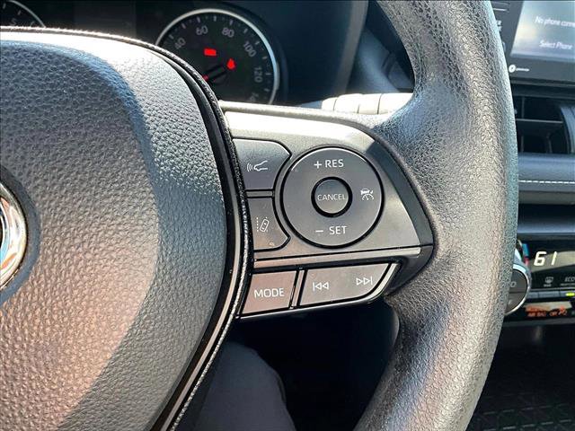 Used 2021 Toyota RAV4 XLE image 18