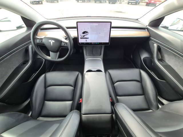 Used 2021 Tesla Model 3 Standard Range Plus RWD image 17