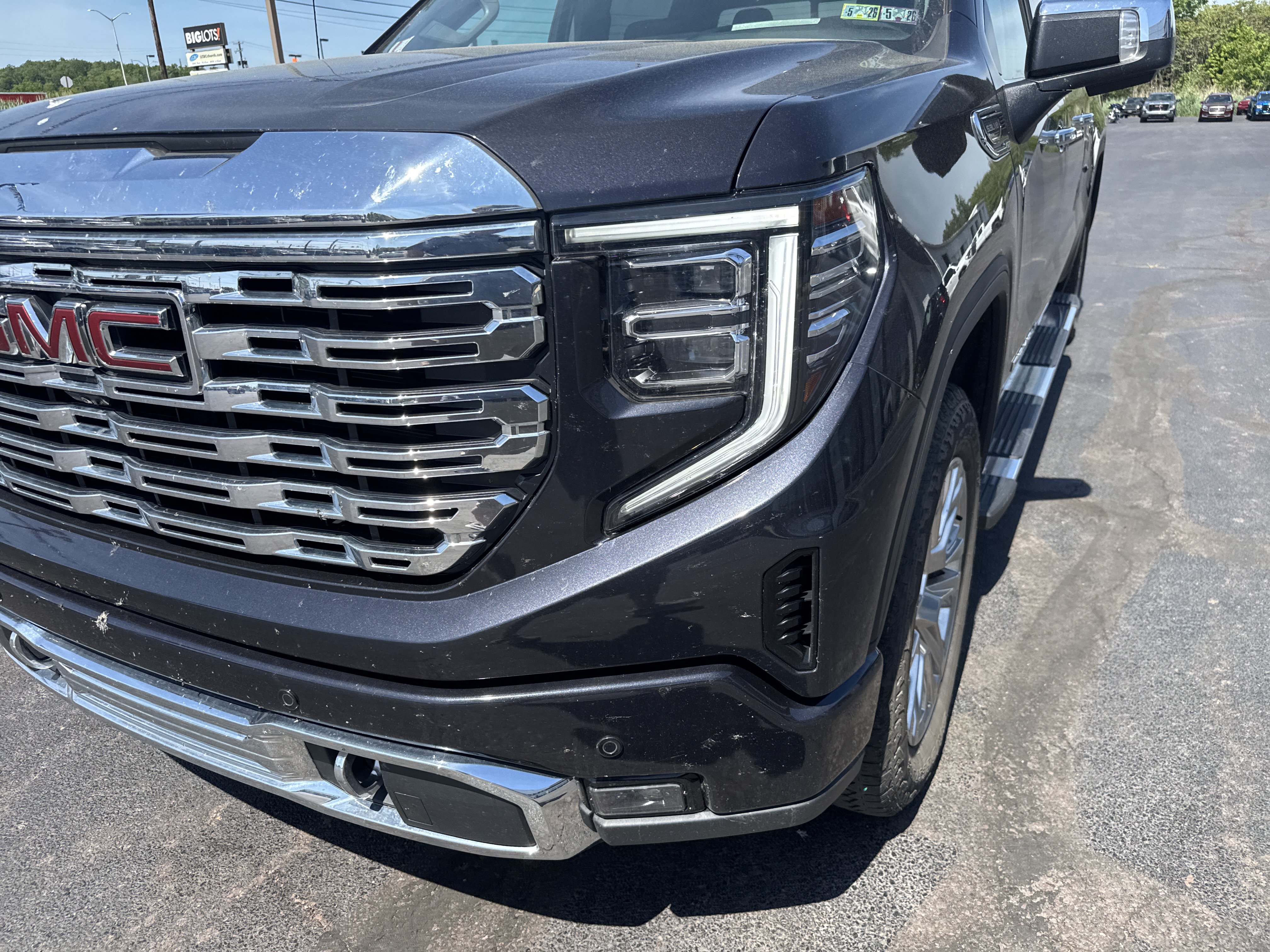 Used 2023 GMC Sierra 1500 Denali w/ Technology Package AWD/4WD image 10