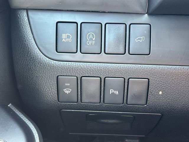 Used 2017 Toyota Highlander Limited image 28