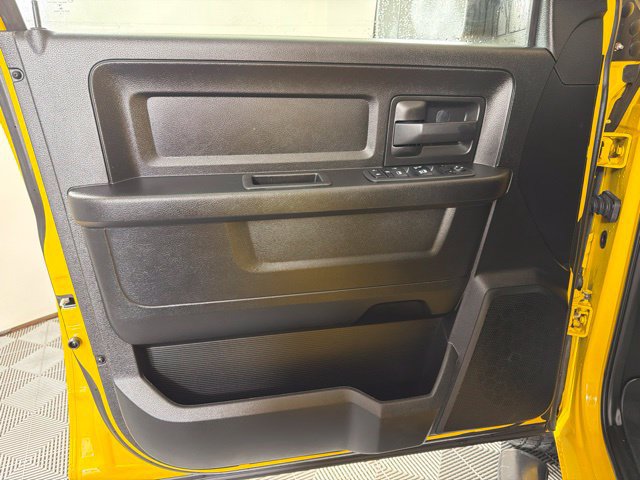 Used 2019 RAM 1500 Express w/ Wheel & Sound Group AWD/4WD image 14