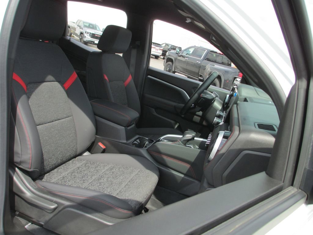 Used 2024 Chevrolet Colorado Z71 w/ Z71 Convenience Package 2 image 22