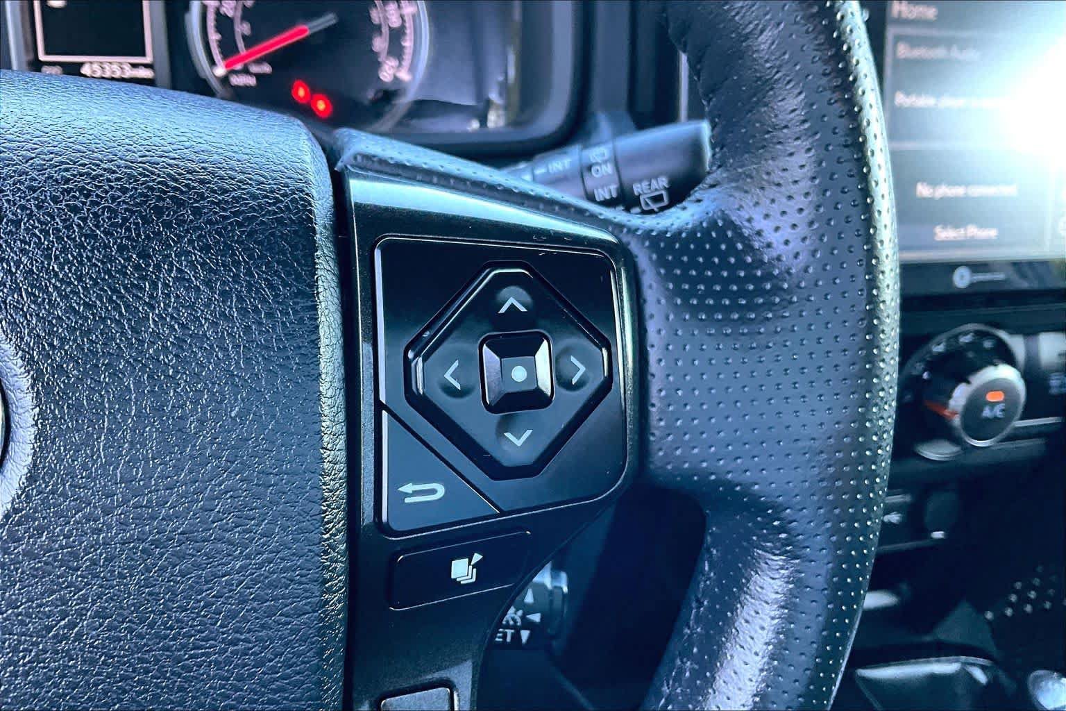 Certified 2023 Toyota 4Runner TRD Off-Road Premium w/ Moonroof Package AWD/4WD image 24