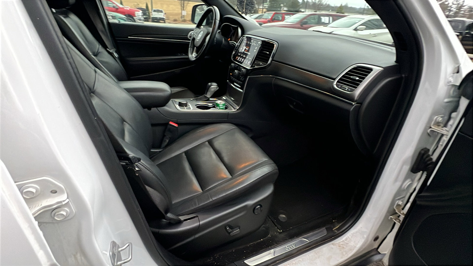 Used 2022 Jeep Grand Cherokee Limited image 21