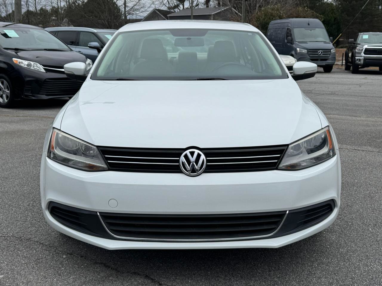 Used 2014 Volkswagen Jetta SE image 2