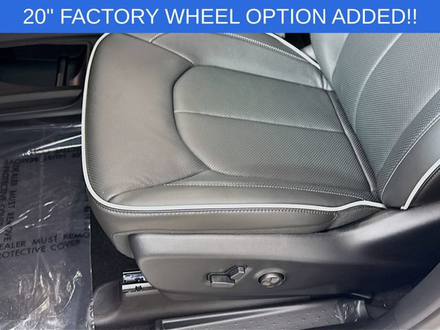New 2027 Chrysler Pacifica Limited AWD/4WD image 18