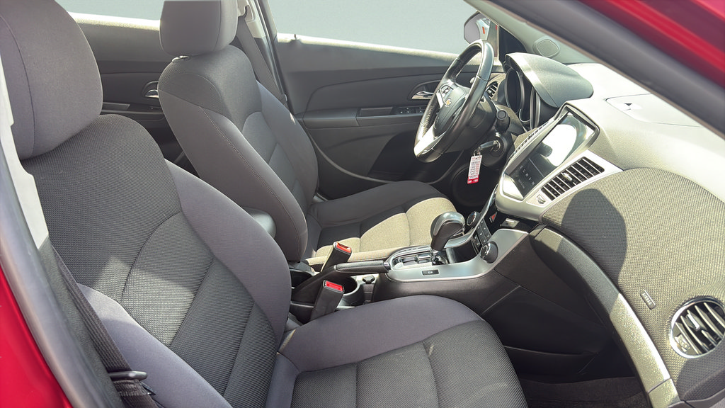 Used 2014 Chevrolet Cruze LT FWD image 16