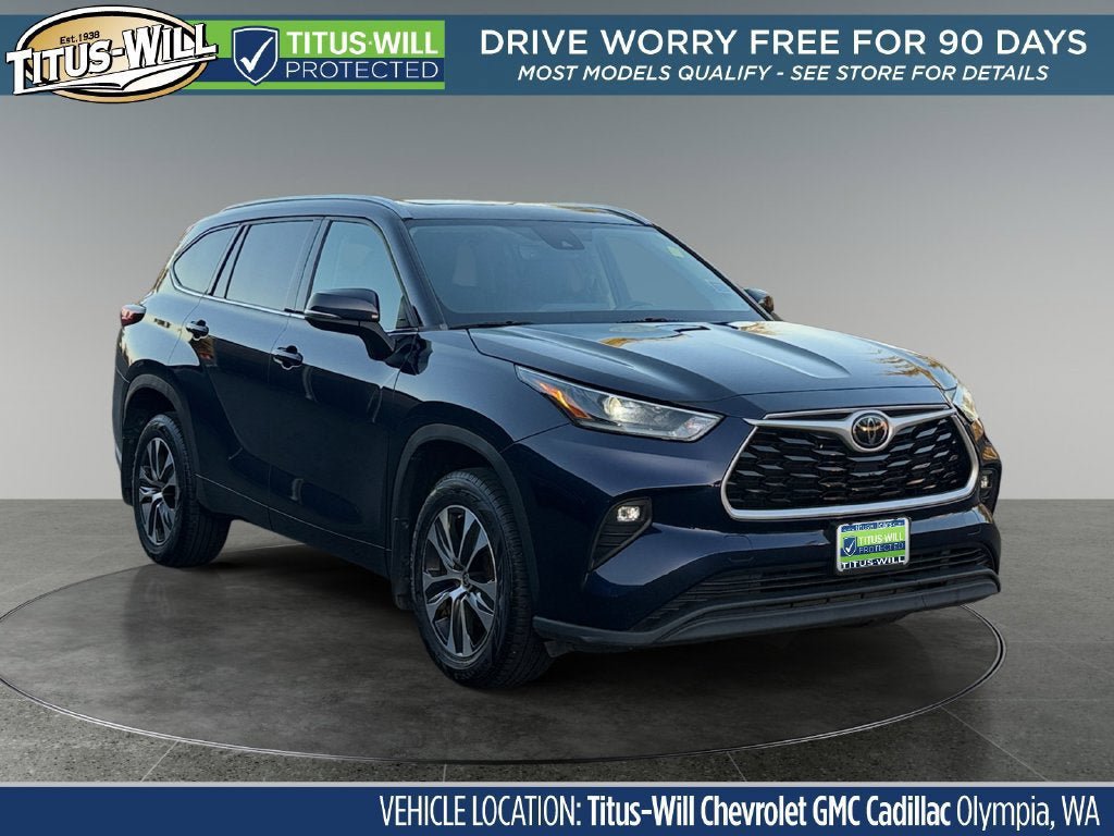 Used 2021 Toyota Highlander XLE AWD/4WD image 1