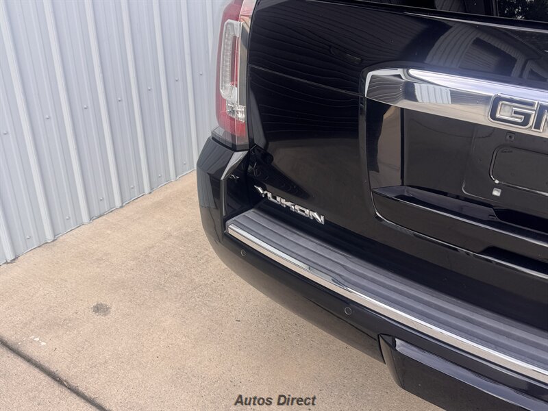 Used 2018 GMC Yukon Denali w/ Denali Ultimate Package RWD image 10