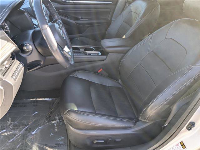 Used 2020 Nissan Altima 2.0 Platinum image 16