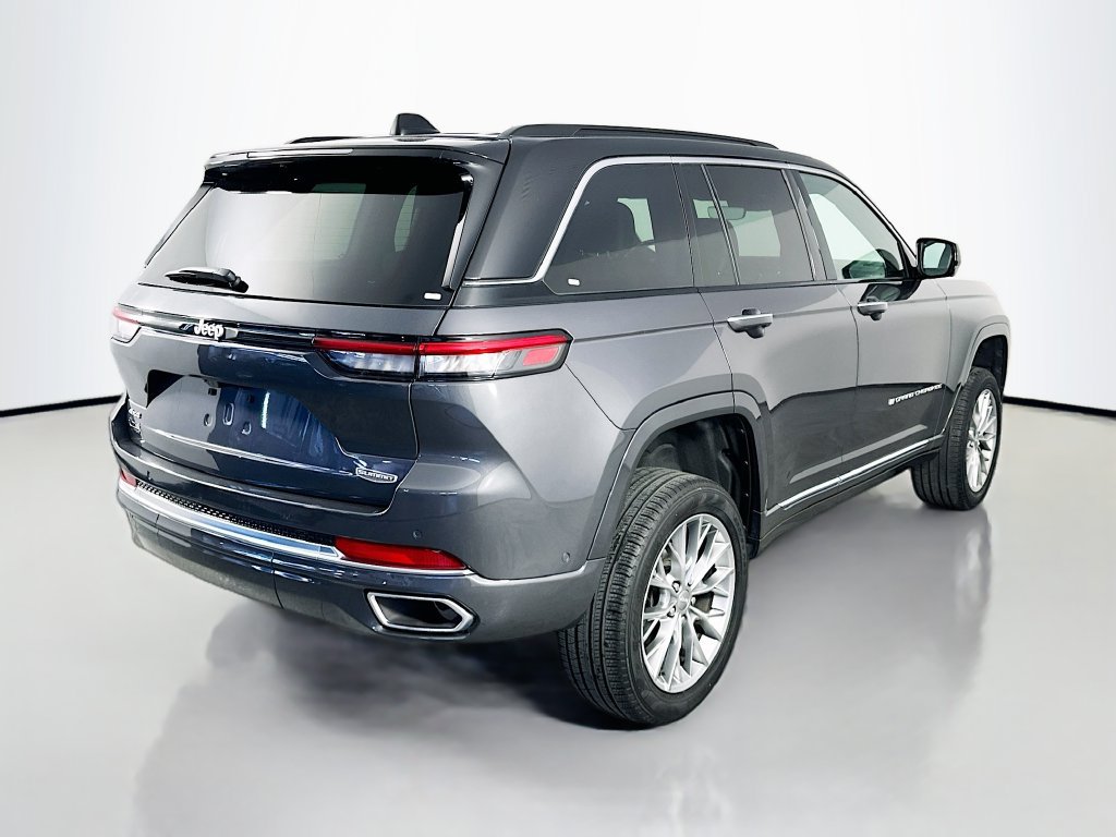 Used 2025 Jeep Grand Cherokee Summit AWD/4WD image 7