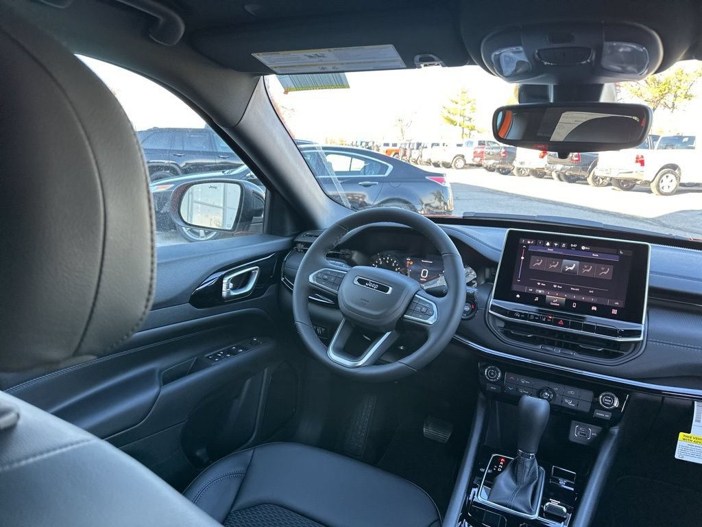 New 2026 Jeep Compass Latitude AWD/4WD image 50