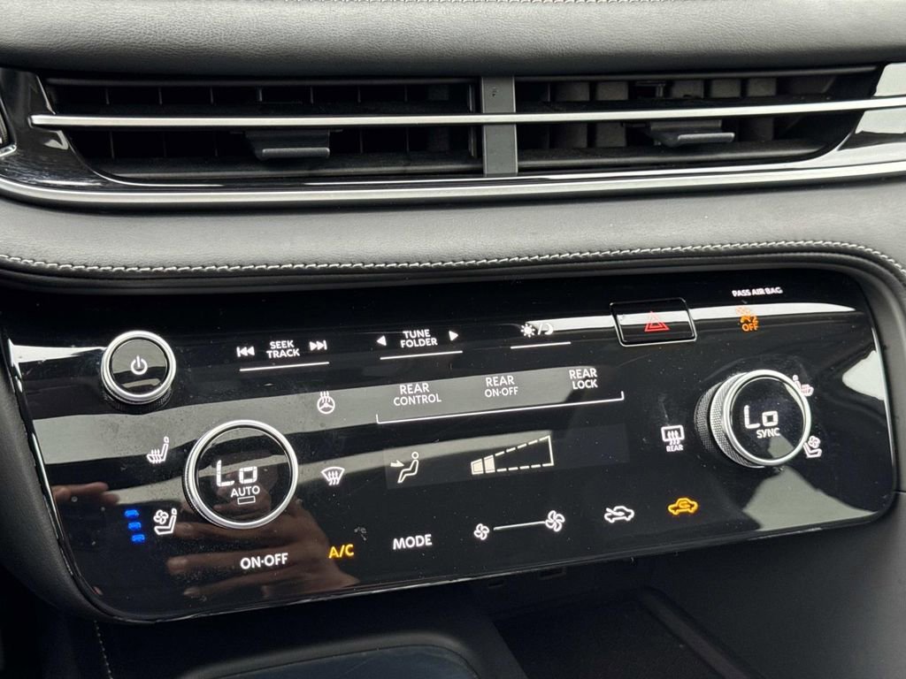 Certified 2025 INFINITI QX60 Luxe image 29