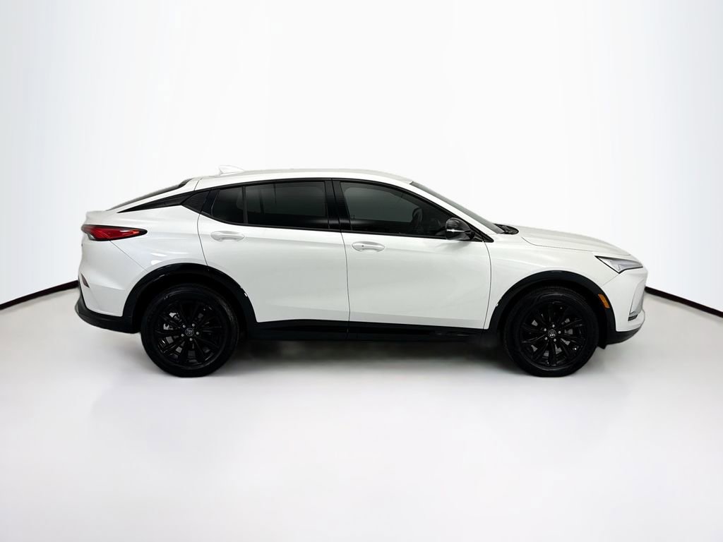 Used 2024 Buick Envista Sport Touring w/ Convenience I Package image 4