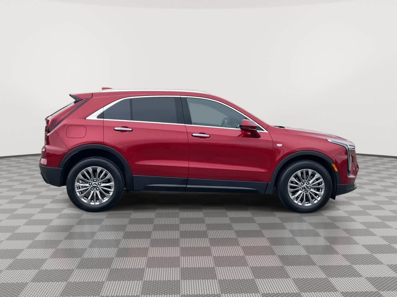 Used 2024 Cadillac XT4 Premium Luxury AWD/4WD image 9
