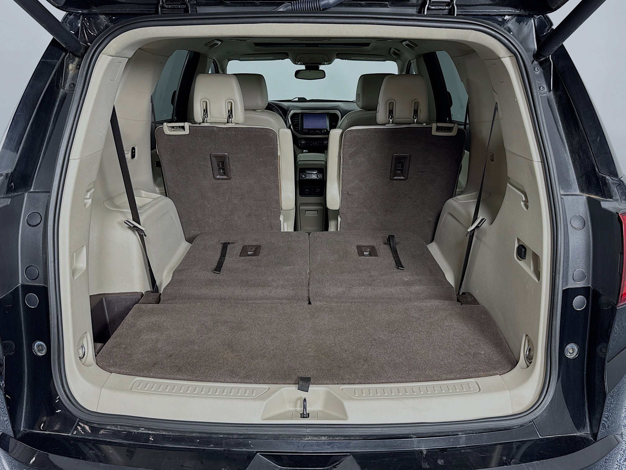 Used 2018 GMC Acadia Denali image 27