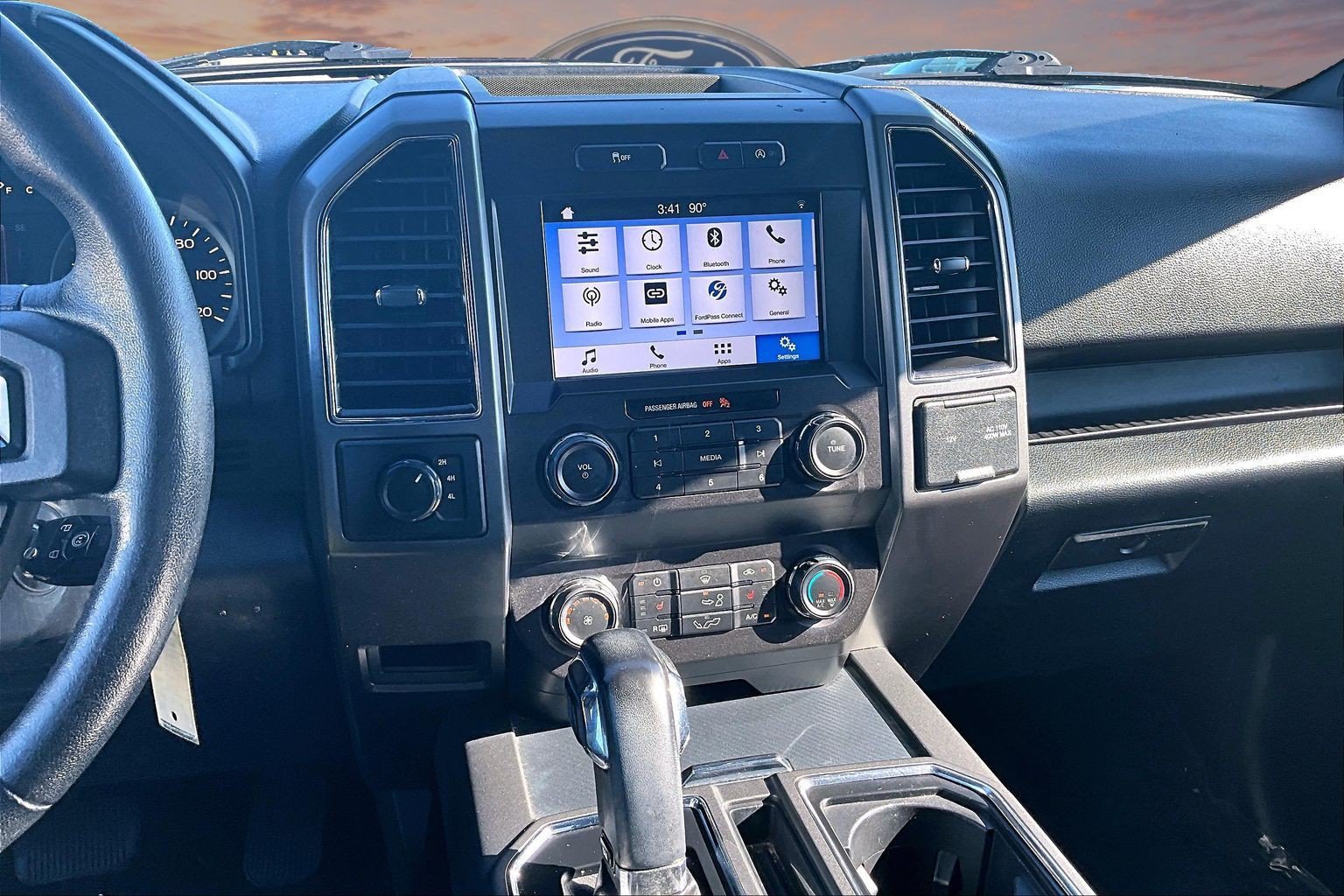 Used 2019 Ford F150 XLT w/ Equipment Group 302A Luxury AWD/4WD image 6