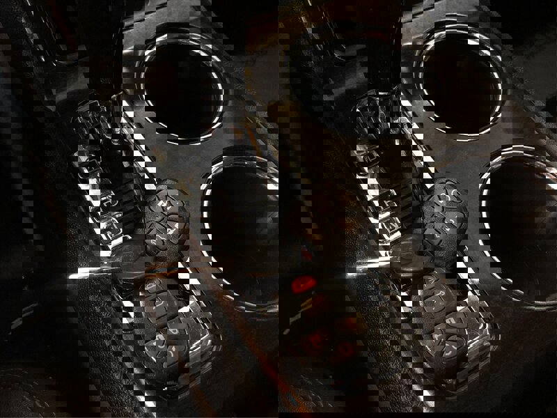 Used 2013 GMC Acadia SLT image 25