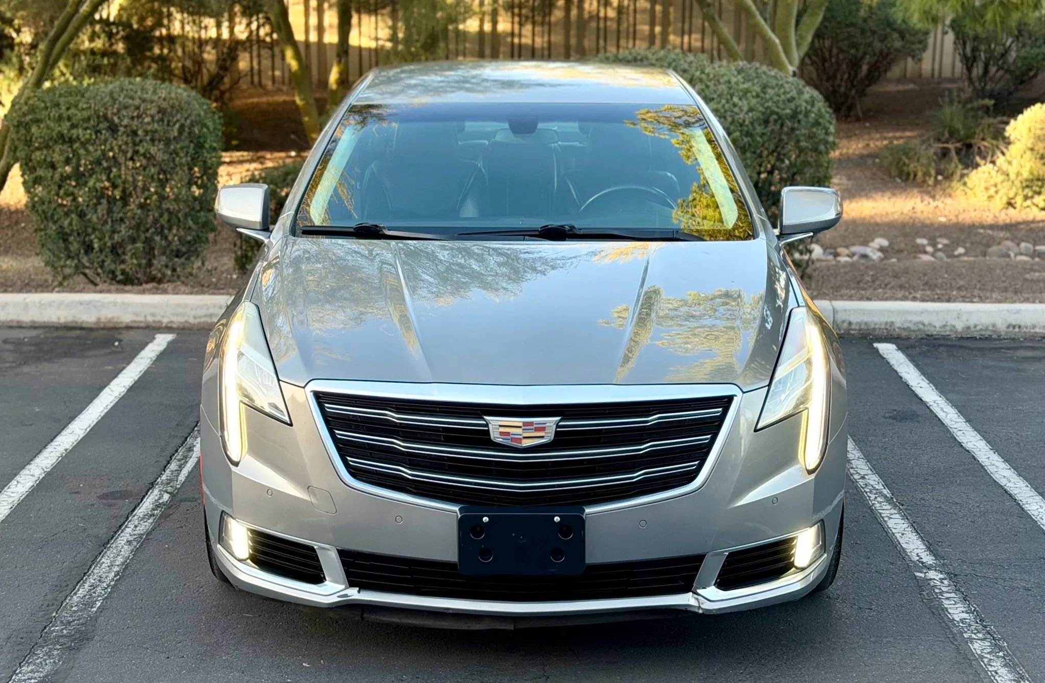 Used 2019 Cadillac XTS Luxury image 2