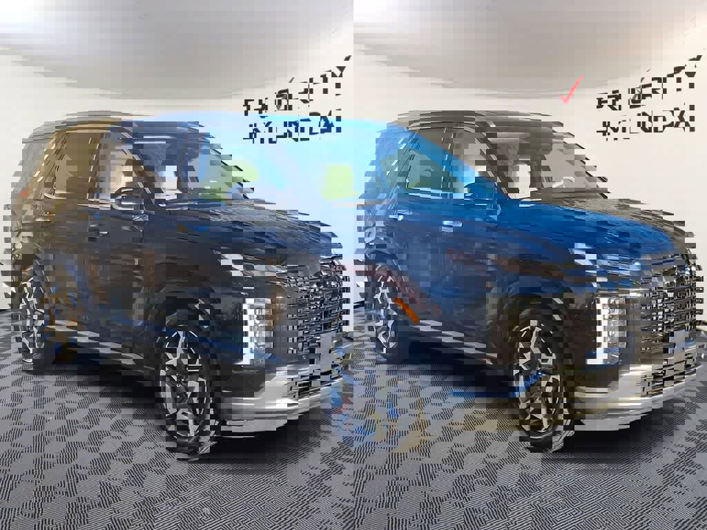 Used 2024 Hyundai Palisade Limited image 3