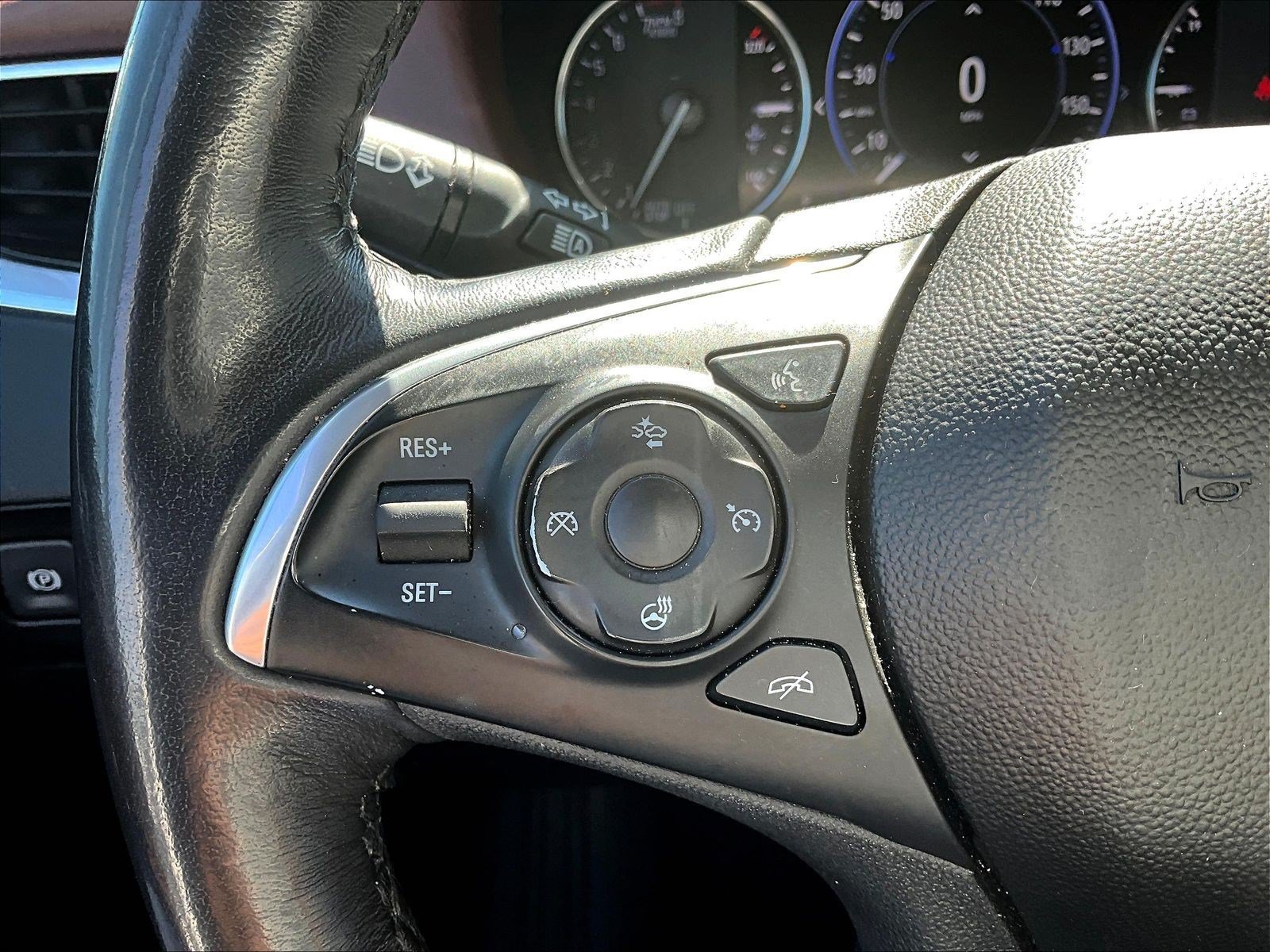 Used 2020 Buick Enclave Avenir w/ Avenir Technology Package AWD/4WD image 11