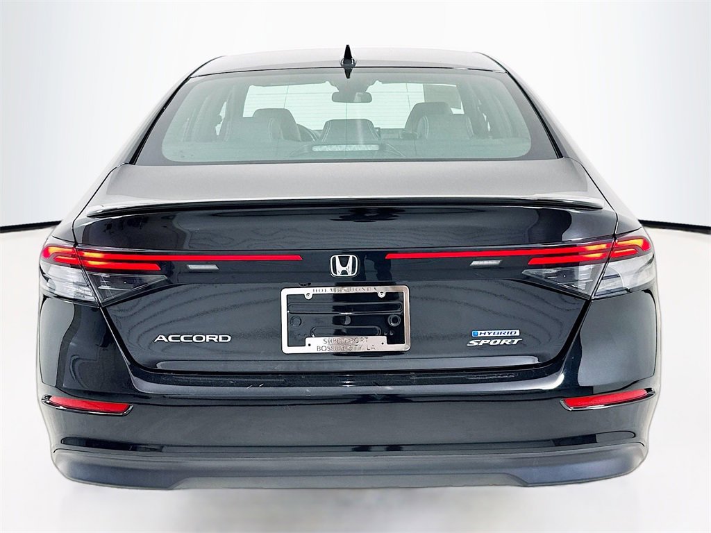 Used 2023 Honda Accord Sport image 2