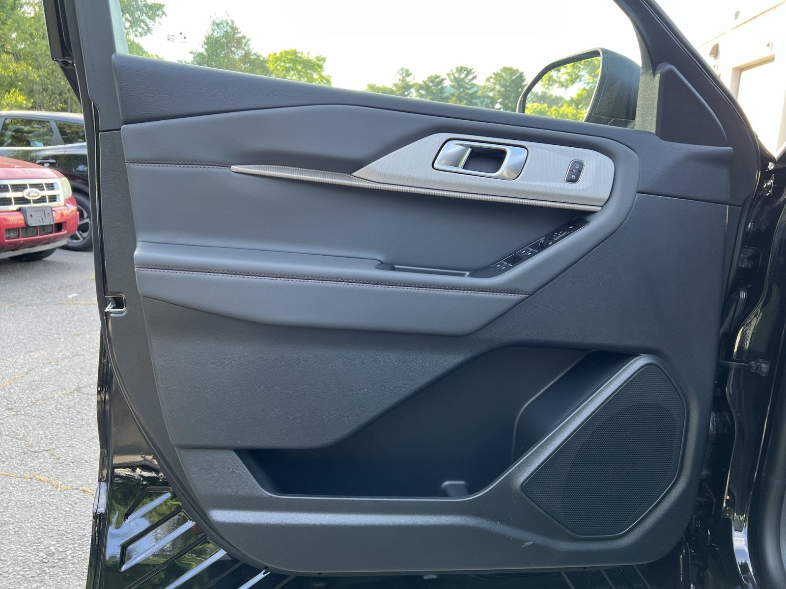 New 2026 Ford Explorer Active AWD/4WD image 14