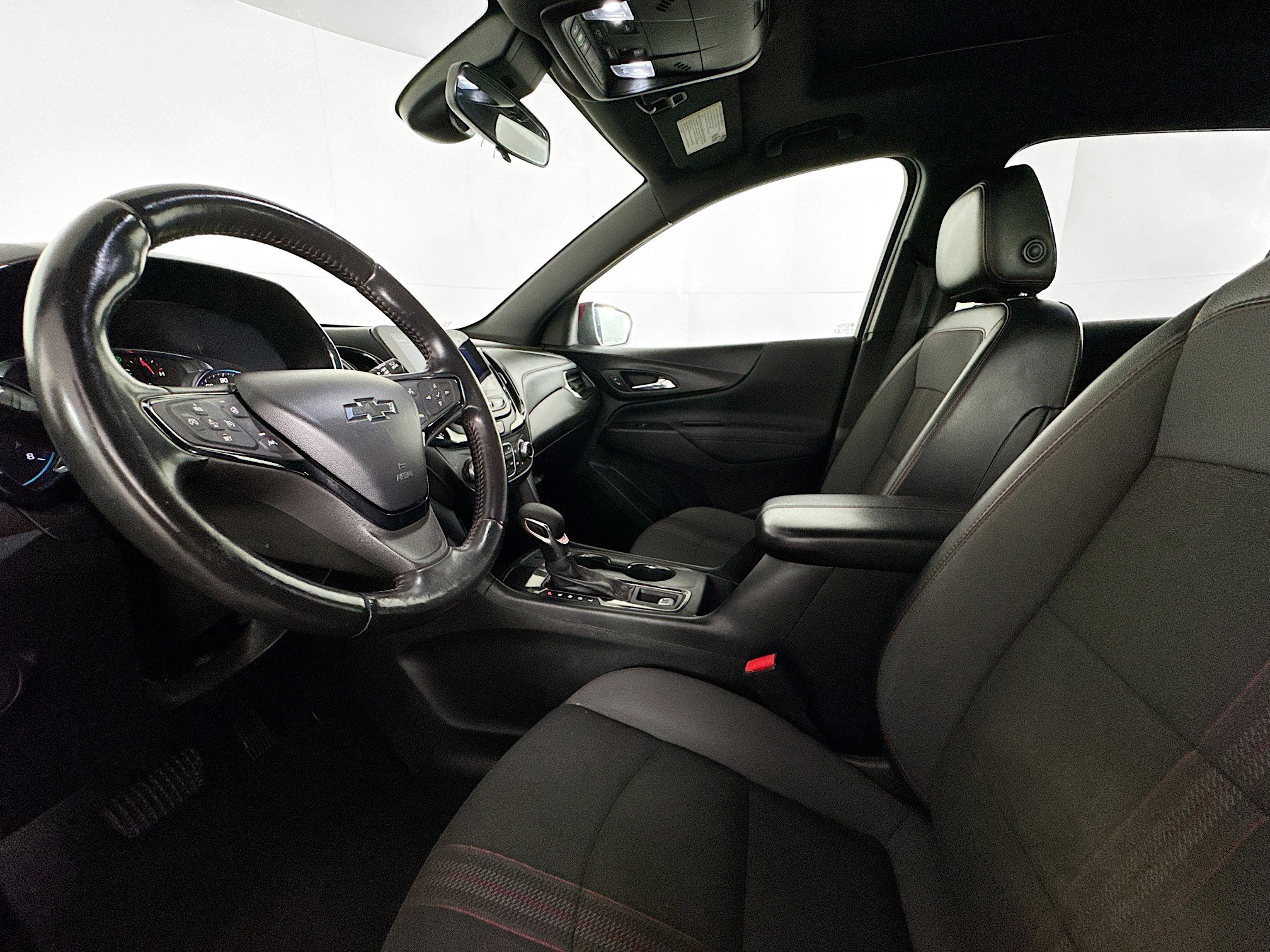 Used 2022 Chevrolet Equinox RS w/ Infotainment Package FWD image 21