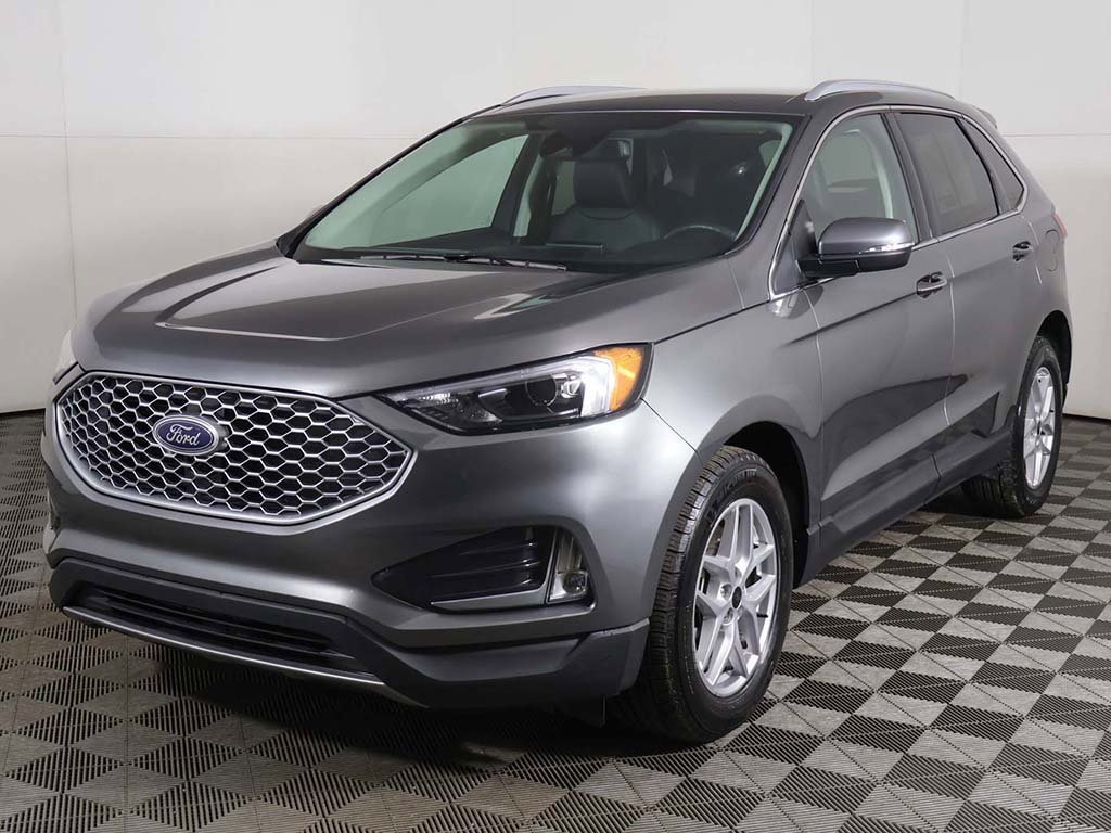 Used 2024 Ford Edge SEL w/ Convenience Package image 7