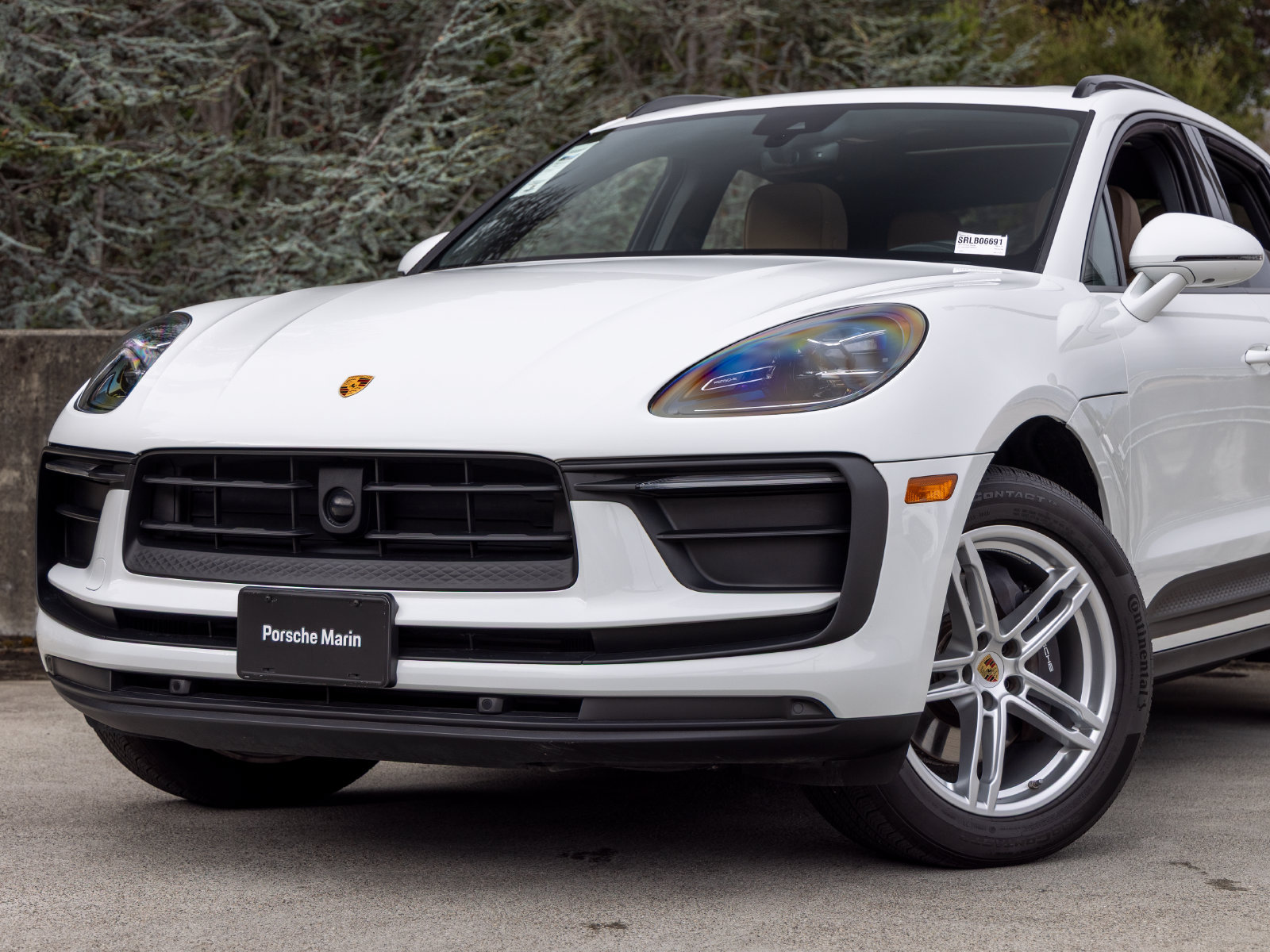 Used 2024 Porsche Macan AWD/4WD image 7