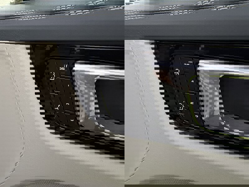 Used 2023 Porsche Cayenne S Platinum w/ Premium Package Plus image 47