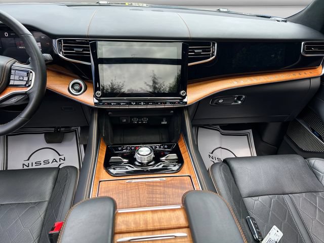 Used 2023 Jeep Grand Wagoneer Series III AWD/4WD image 15