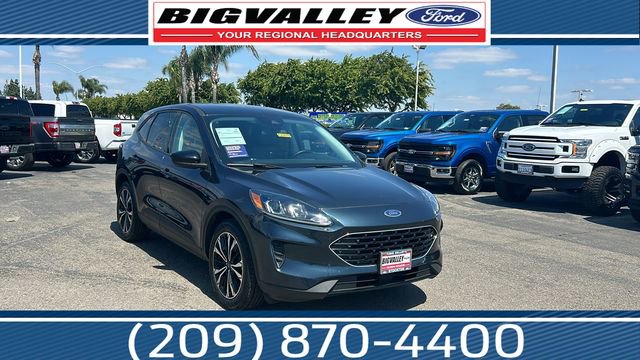 Certified 2022 Ford Escape SE w/ SE Sport Appearance Package FWD image 1