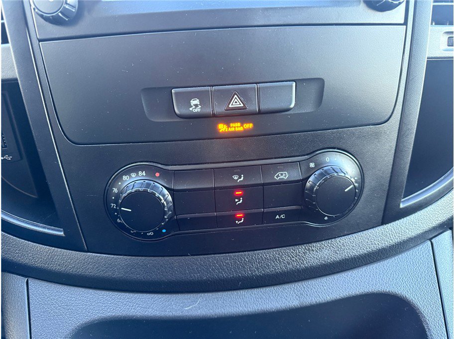 Used 2023 Mercedes-Benz Metris image 18