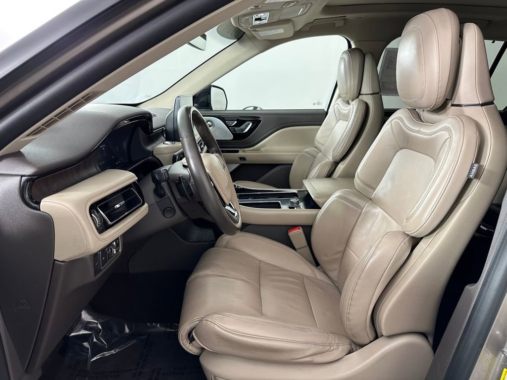 Used 2020 Lincoln Aviator Reserve w/ Equipment Group 202A image 17
