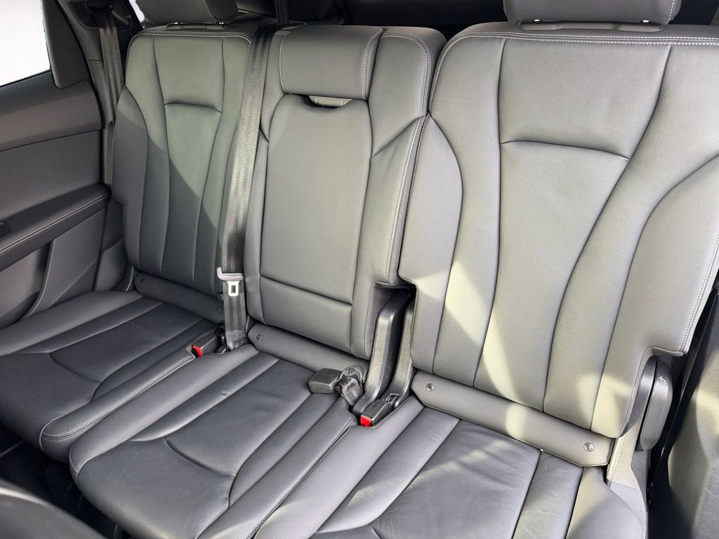Used 2025 Audi Q7 3.0T Premium Plus image 13