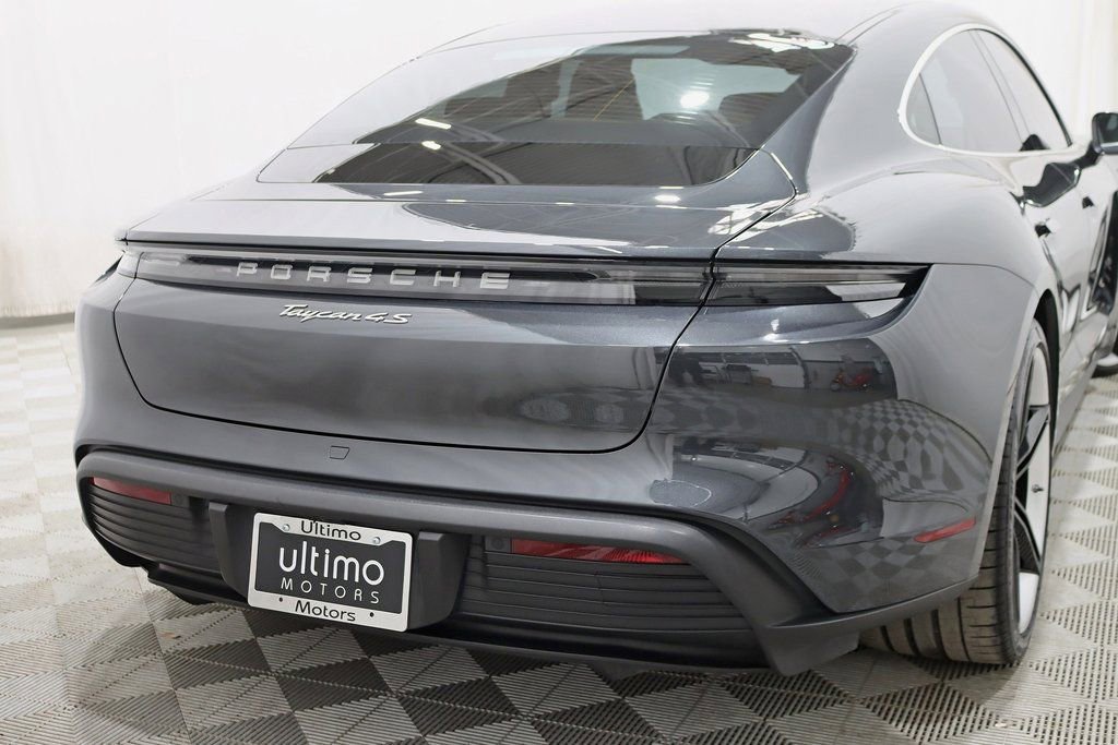 Used 2022 Porsche Taycan 4S image 13